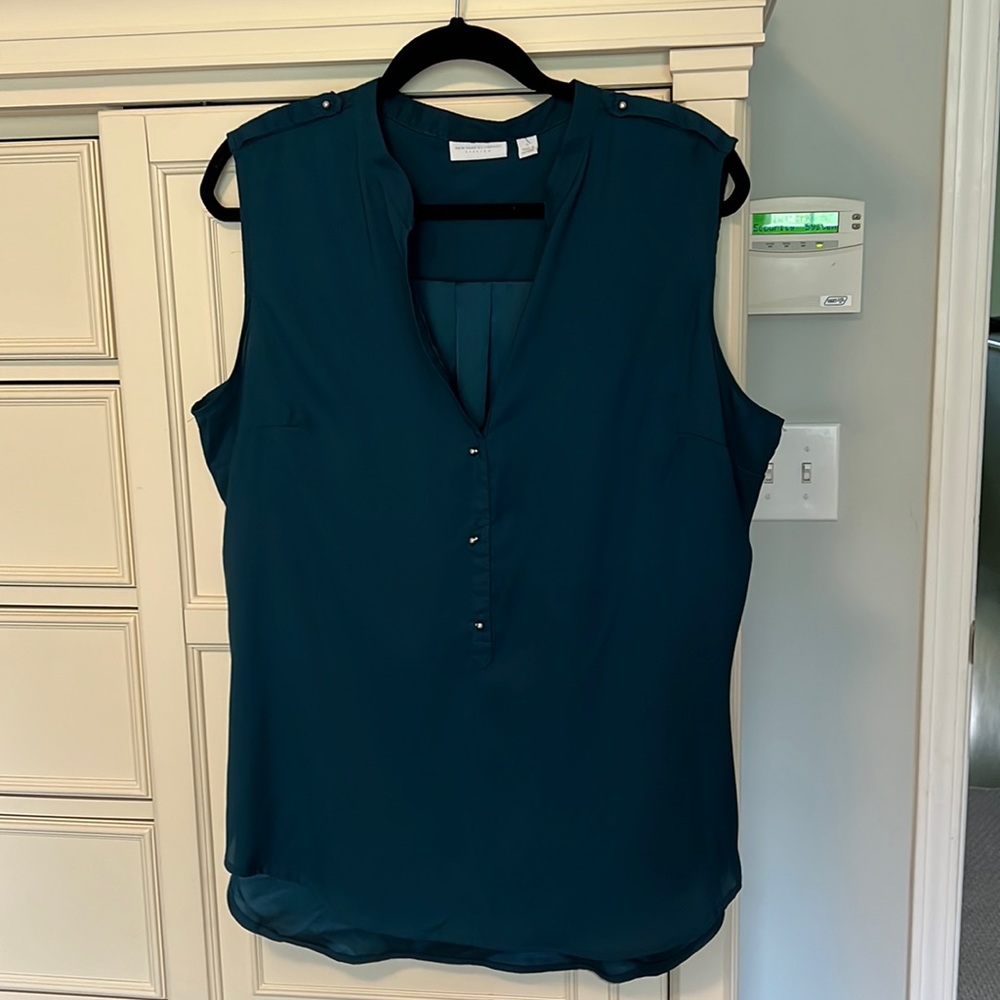 NY and Co teal sleeveless blouse with silver buttons size XL